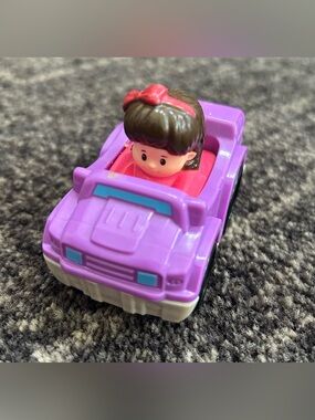Fisher-Price Little People Mia Wheelies Purple Jeep Girl Rare